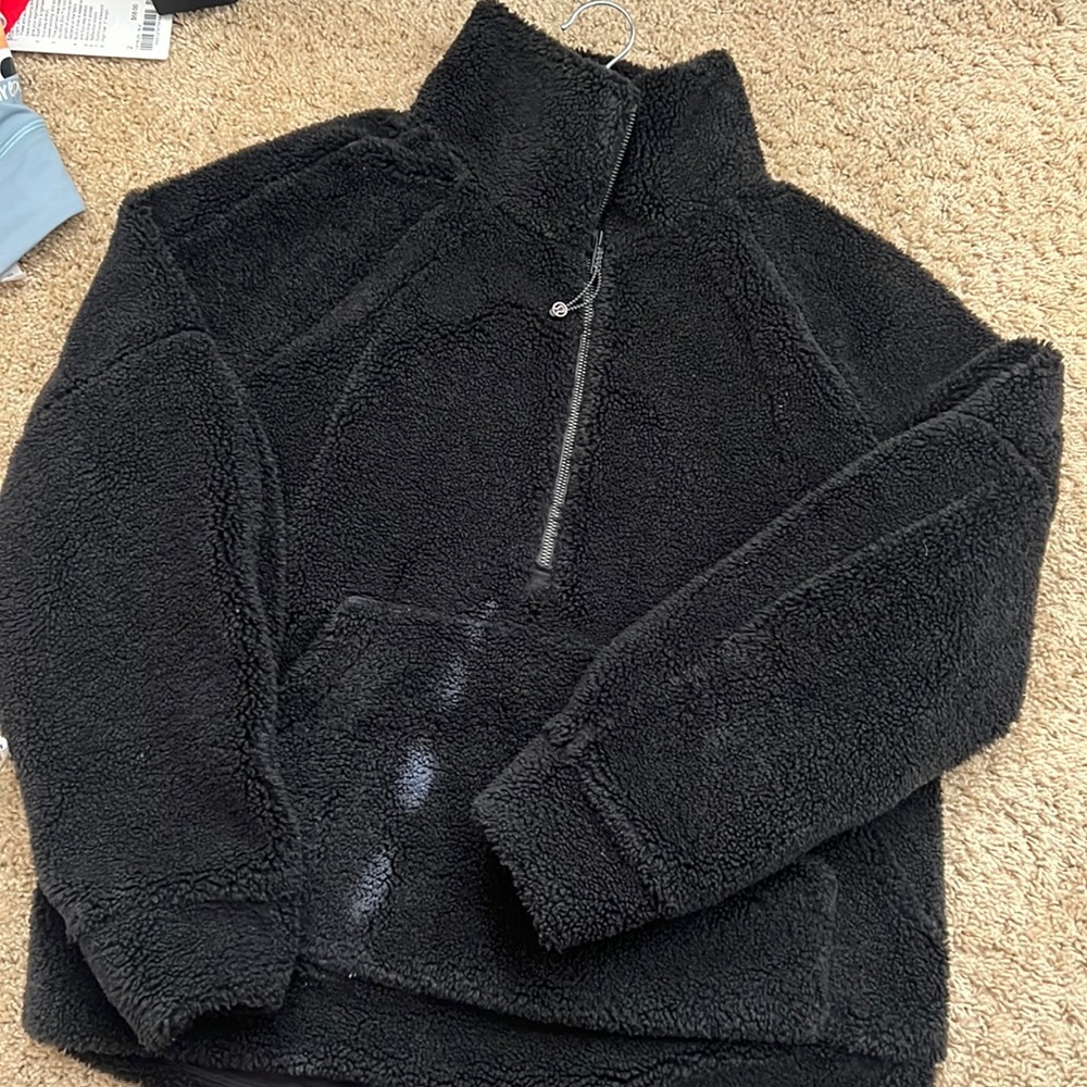 Lululemon Sherpa scuba